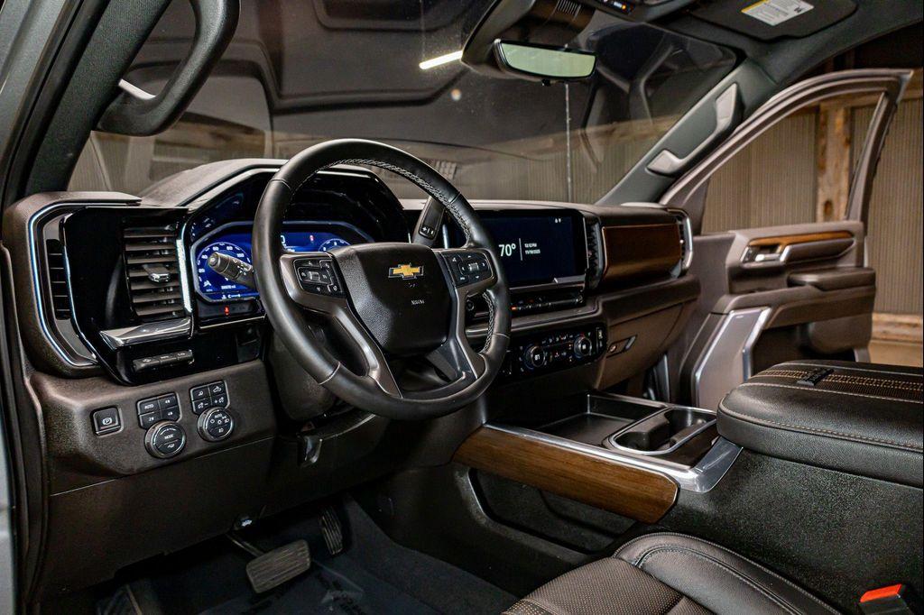 used 2024 Chevrolet Silverado 2500 car, priced at $75,717