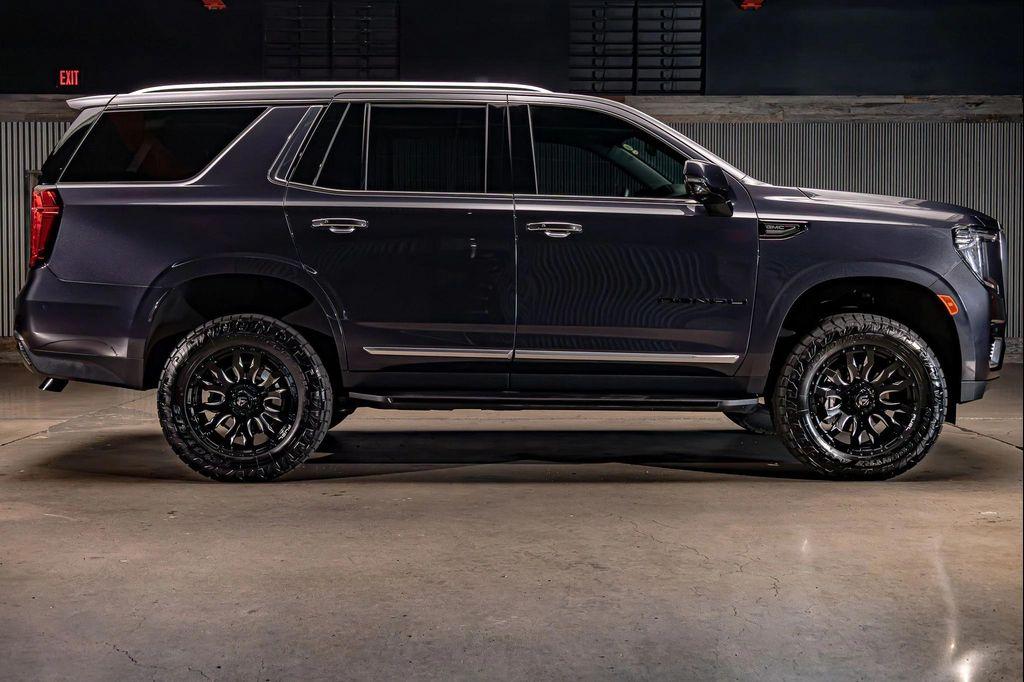 used 2024 GMC Yukon car, priced at $76,490