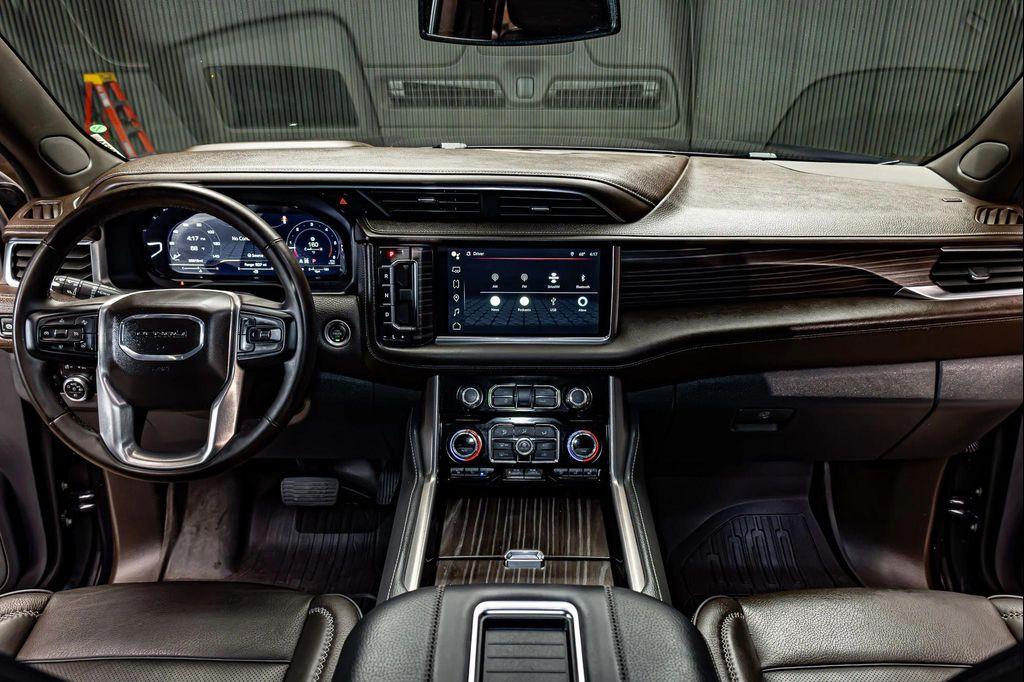 used 2024 GMC Yukon car, priced at $76,490