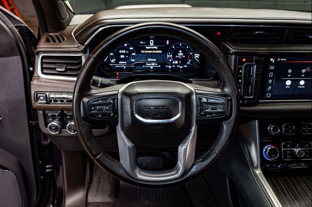 used 2024 GMC Yukon car, priced at $76,490