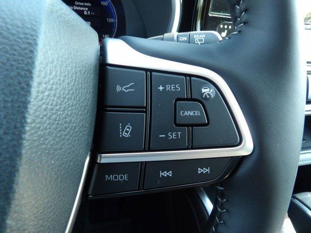 used 2025 Toyota Highlander Hybrid car, priced at $54,576