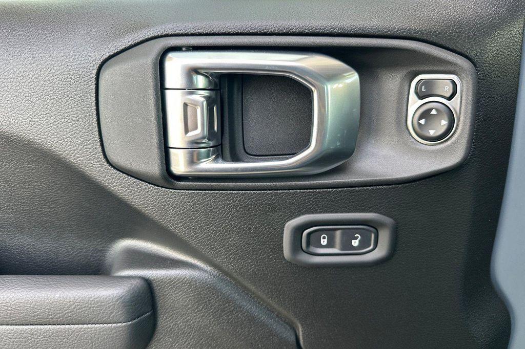 new 2026 Jeep Wrangler car, priced at $45,751