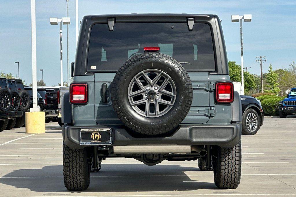 new 2026 Jeep Wrangler car, priced at $45,751