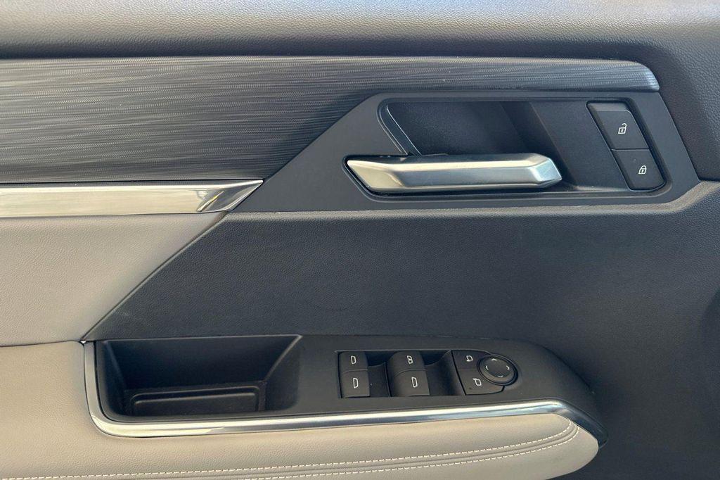 new 2025 GMC Acadia car, priced at $46,881