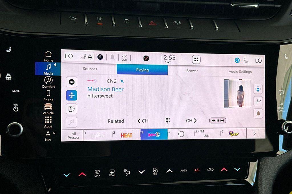 new 2026 Jeep Grand Cherokee car, priced at $48,250