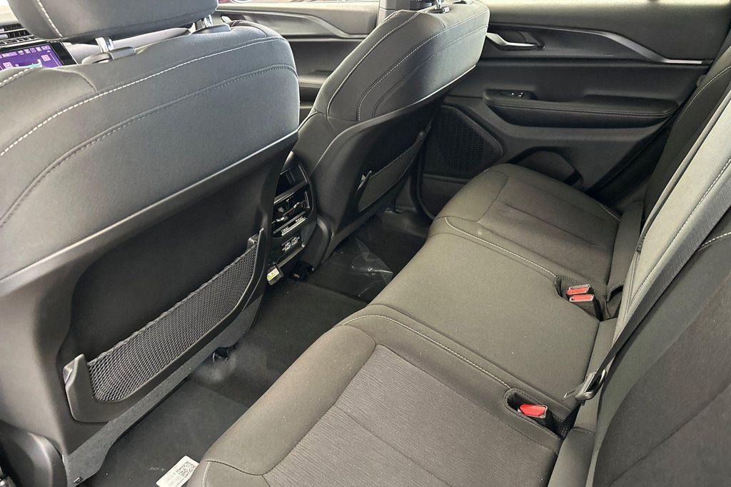 new 2025 Jeep Grand Cherokee car, priced at $34,638
