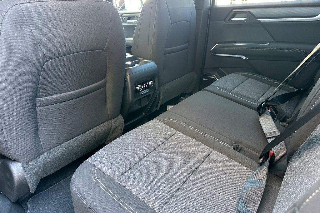 new 2026 GMC Acadia car, priced at $47,686