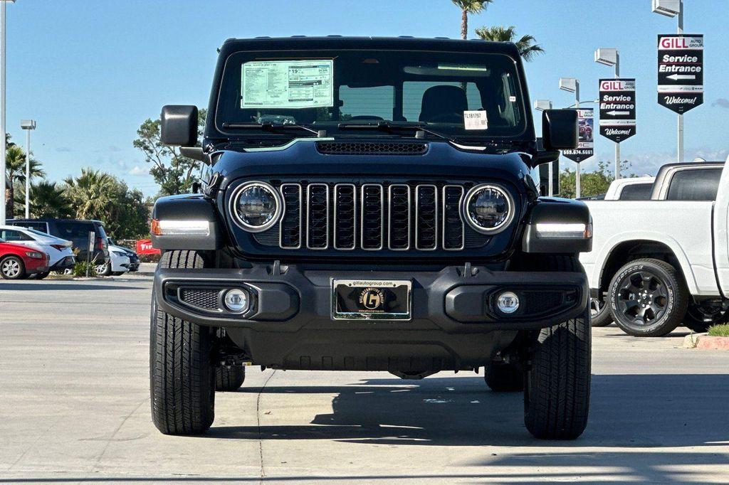 new 2026 Jeep Gladiator car, priced at $43,596