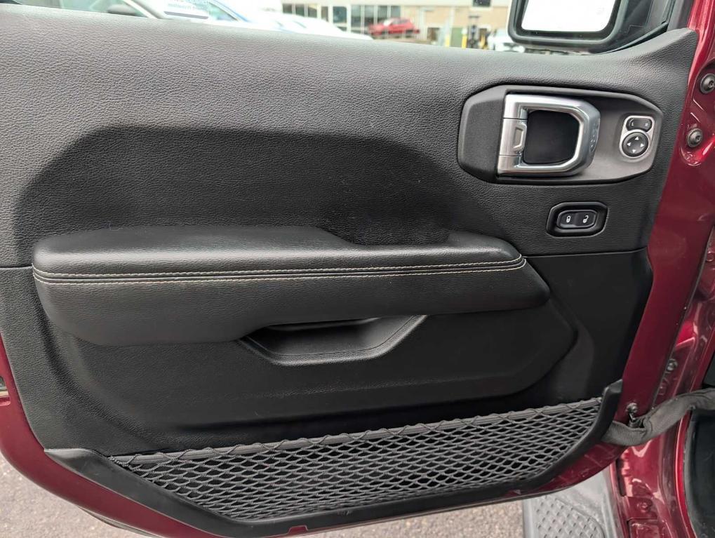 used 2021 Jeep Gladiator car, priced at $28,888