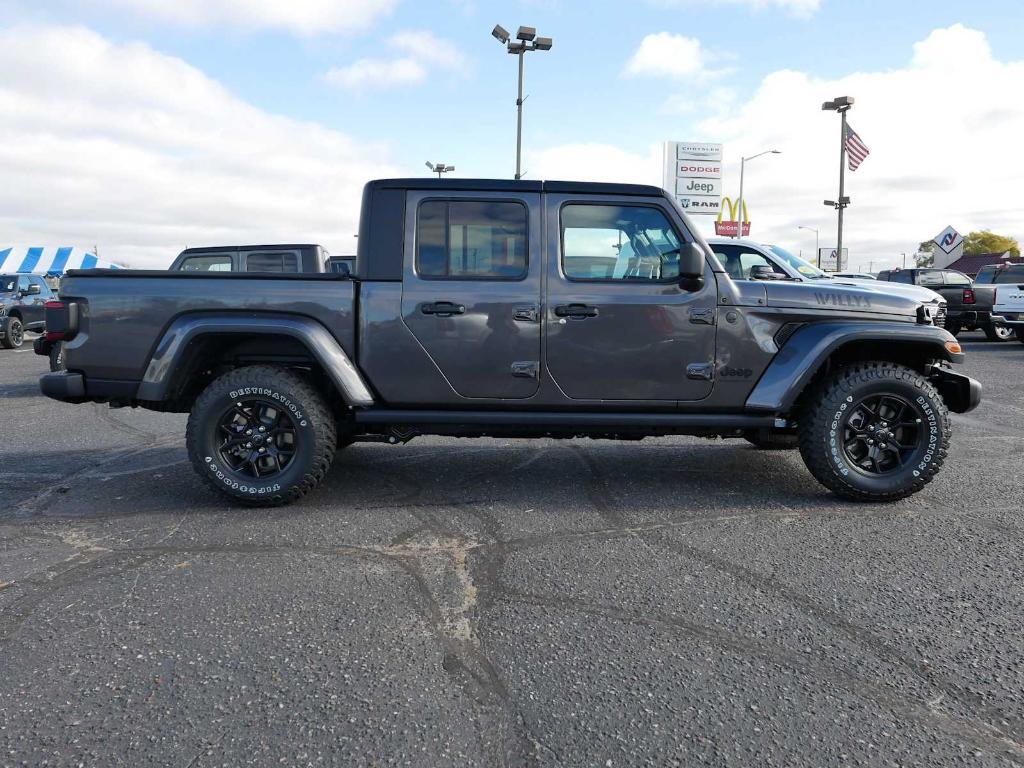 new 2025 Jeep Gladiator car, priced at $46,797
