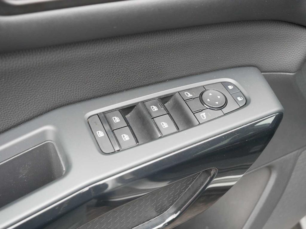 used 2023 Nissan Pathfinder car, priced at $24,900