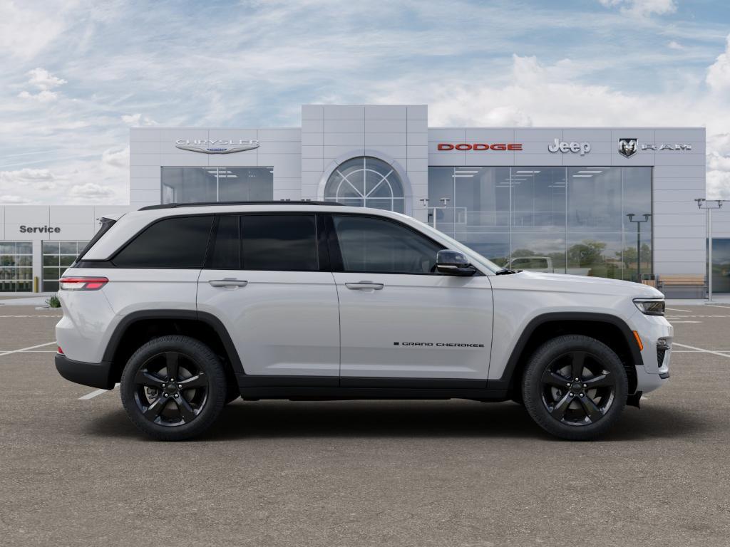 new 2025 Jeep Grand Cherokee car, priced at $48,815
