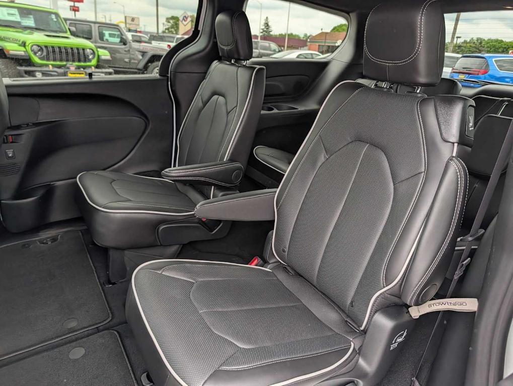 new 2026 Chrysler Pacifica car, priced at $49,999
