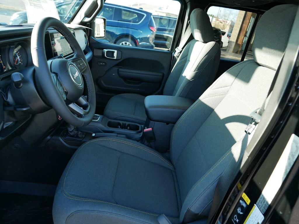 new 2026 Jeep Gladiator car, priced at $54,399