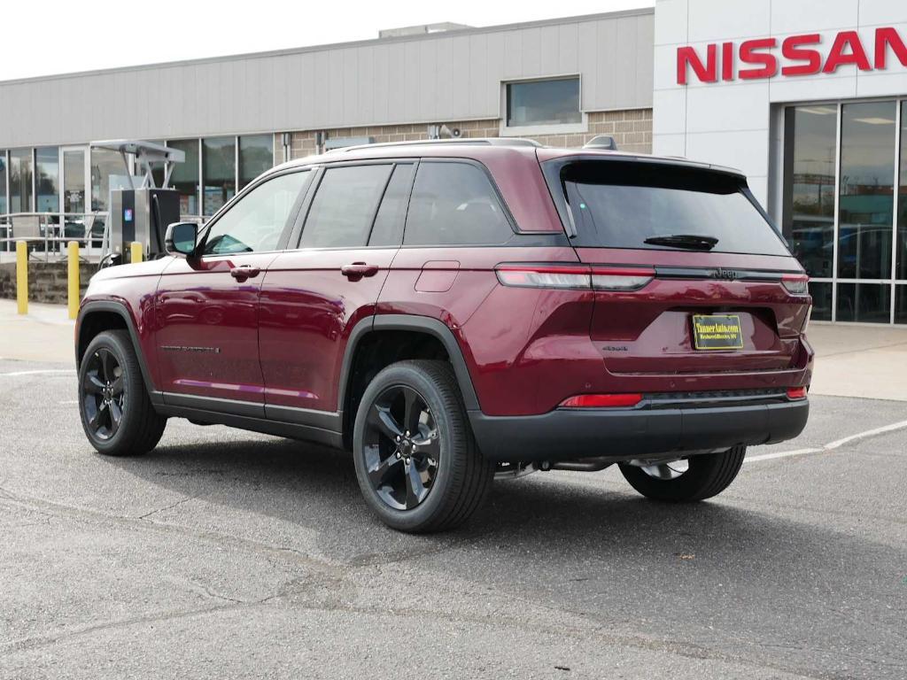 new 2025 Jeep Grand Cherokee car, priced at $47,120