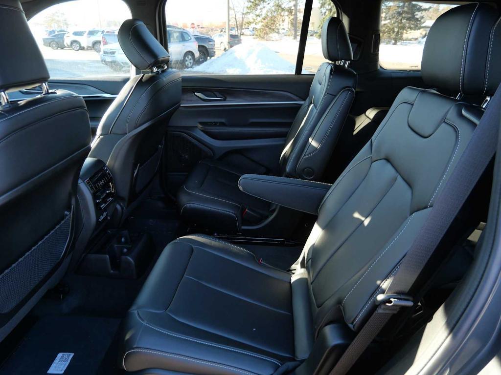 new 2025 Jeep Grand Cherokee L car, priced at $47,990