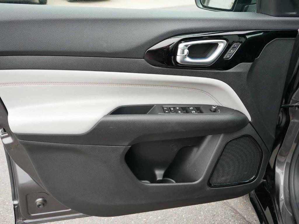 used 2023 Jeep Compass car, priced at $25,888