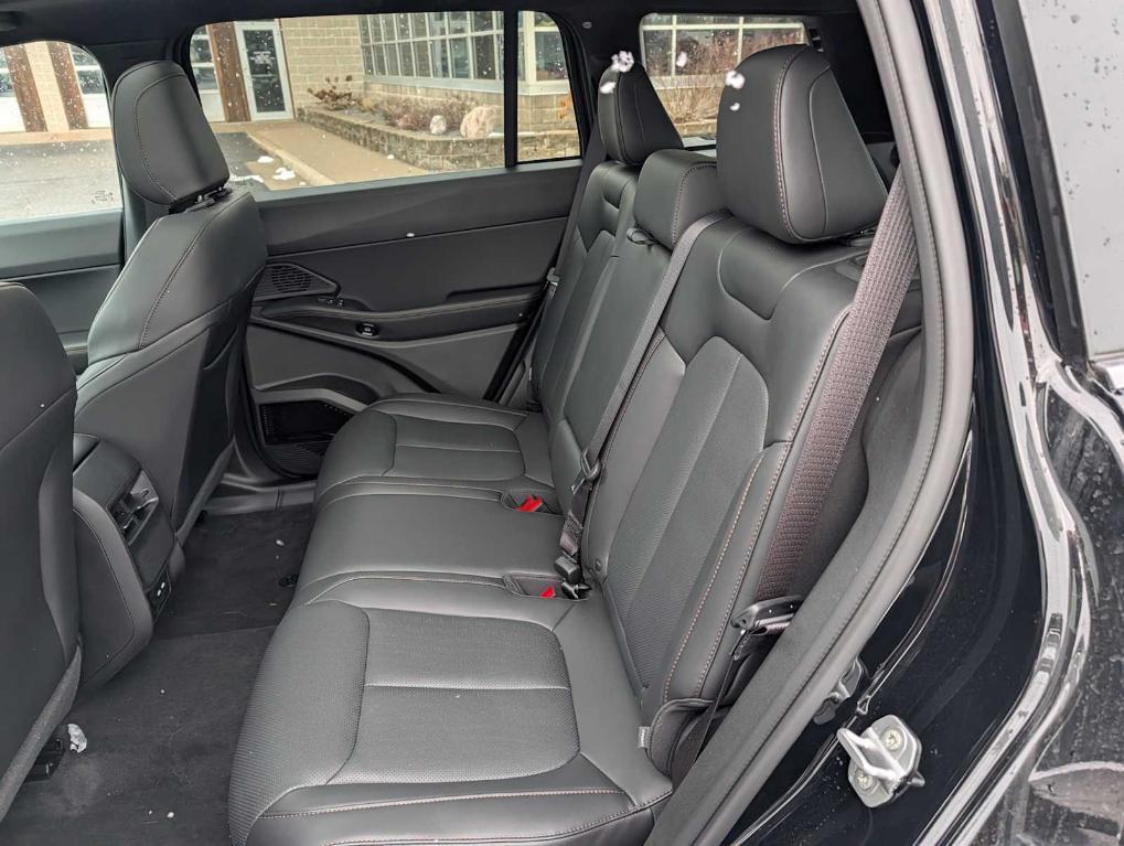 new 2026 Jeep Cherokee car, priced at $45,333