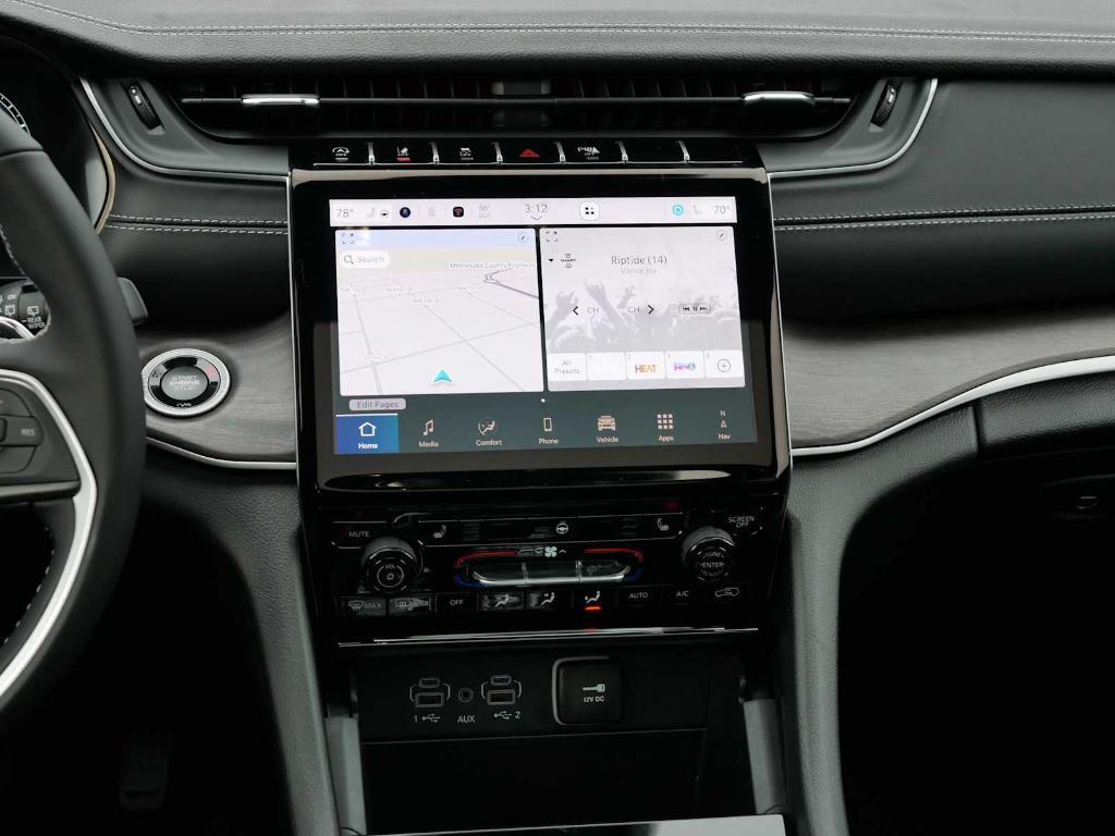 new 2025 Jeep Grand Cherokee L car, priced at $51,892