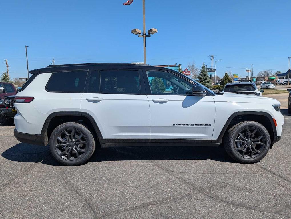 new 2025 Jeep Grand Cherokee L car, priced at $49,399