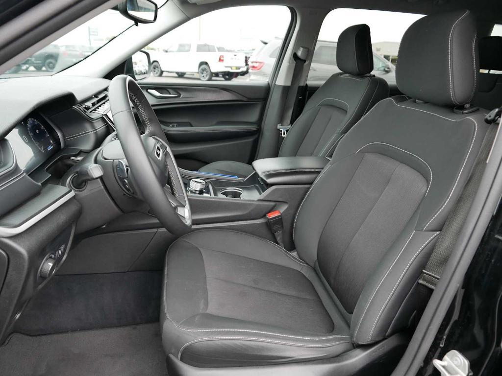 used 2023 Jeep Grand Cherokee L car, priced at $25,900