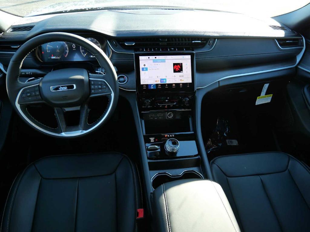 new 2025 Jeep Grand Cherokee L car, priced at $49,666