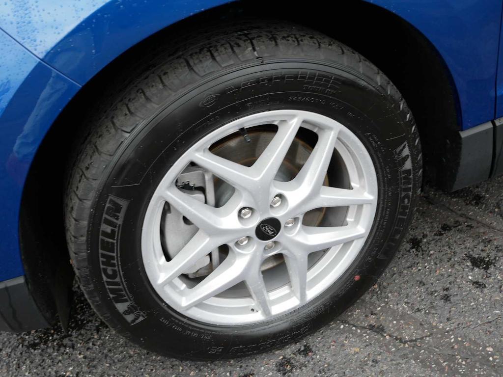 used 2024 Ford Edge car, priced at $24,555