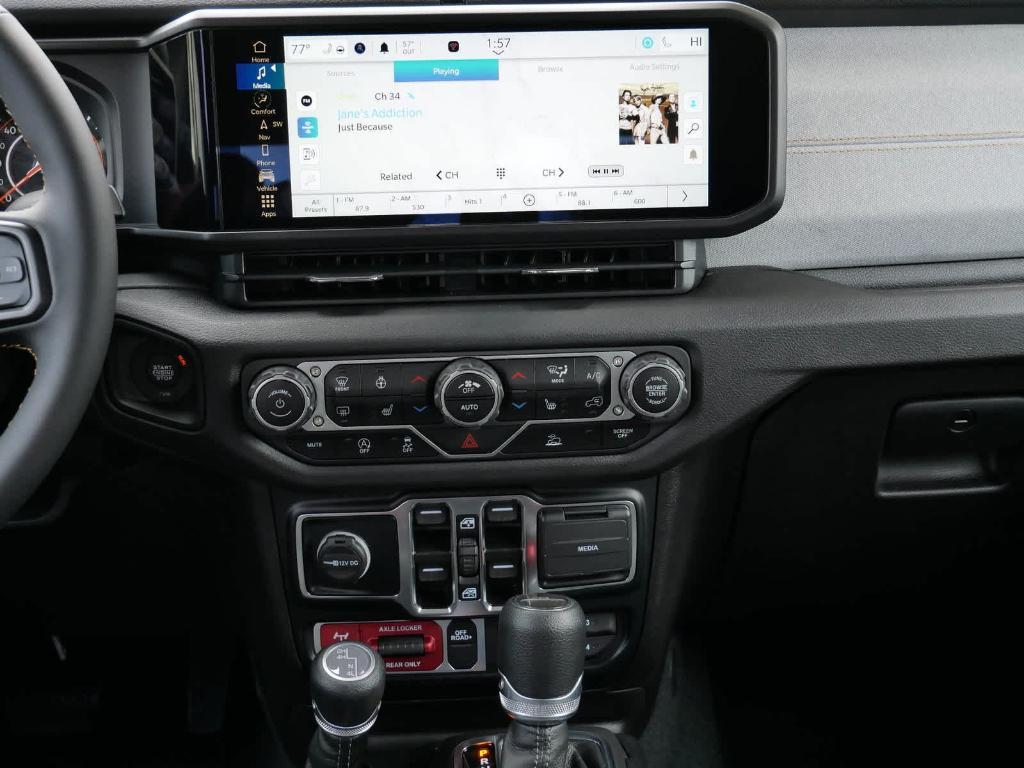 new 2024 Jeep Gladiator car, priced at $46,680