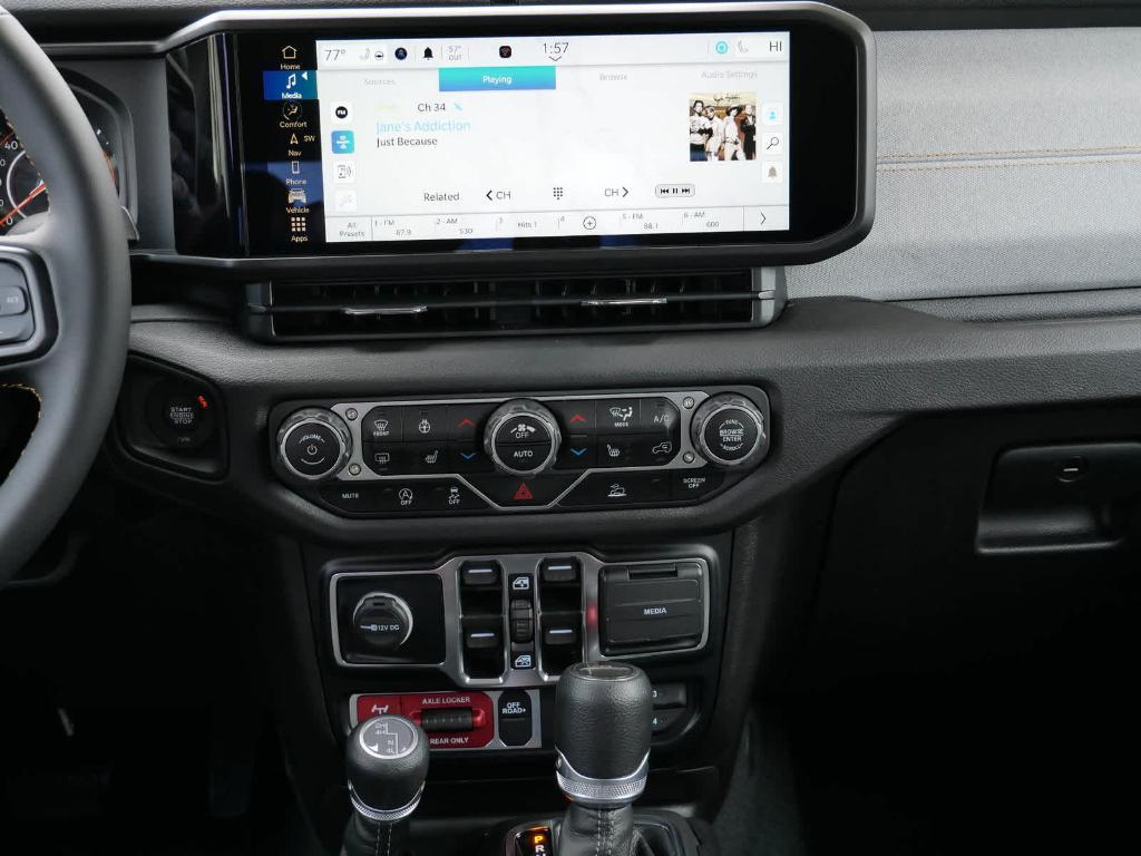 new 2024 Jeep Gladiator car, priced at $46,680