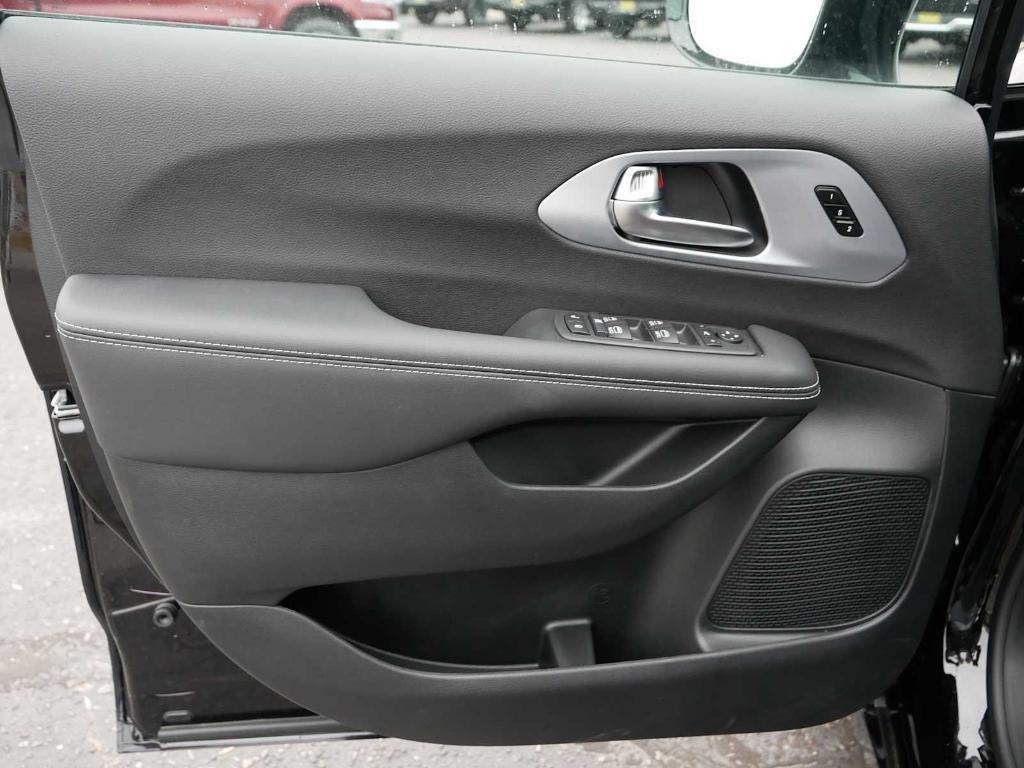 new 2026 Chrysler Pacifica car, priced at $50,872