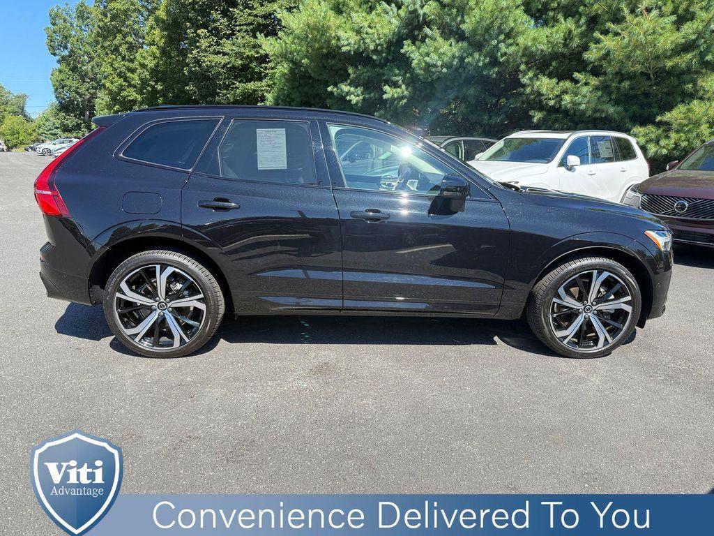 2024 Onyx Black Volvo XC60 Recharge Plug-In Hybrid
