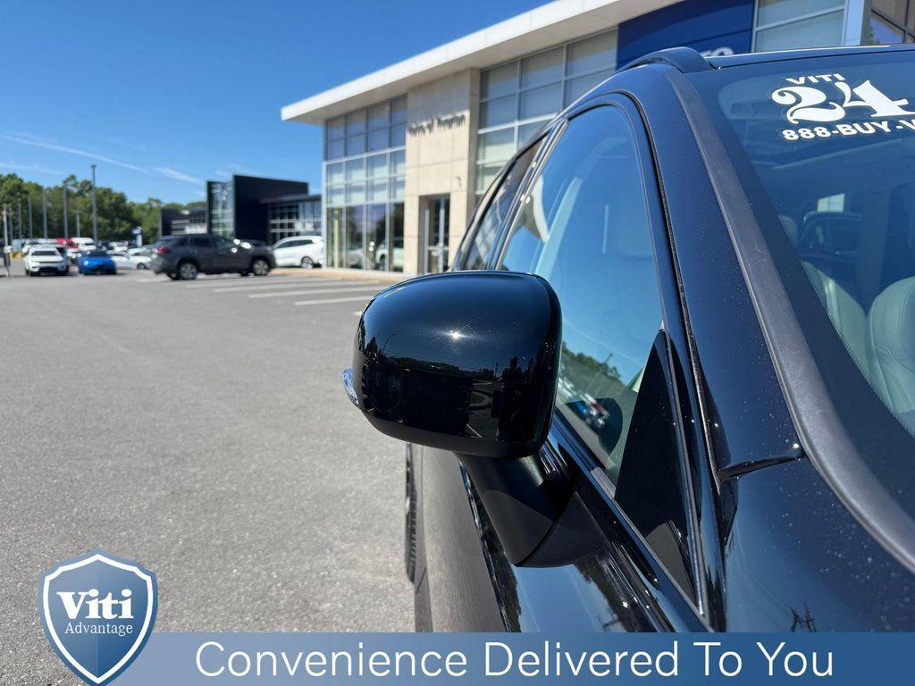 2024 Onyx Black Volvo XC60 Recharge Plug-In Hybrid