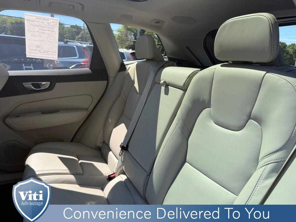 2024 Onyx Black Volvo XC60 Recharge Plug-In Hybrid