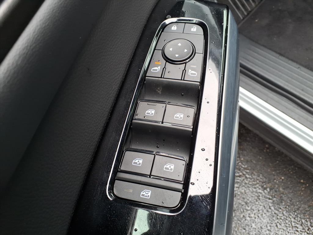 new 2025 Nissan Pathfinder car, priced at $48,693
