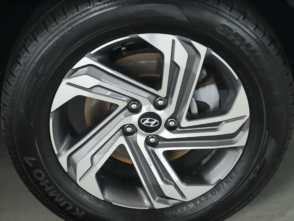 used 2023 Hyundai Santa Fe car, priced at $19,587