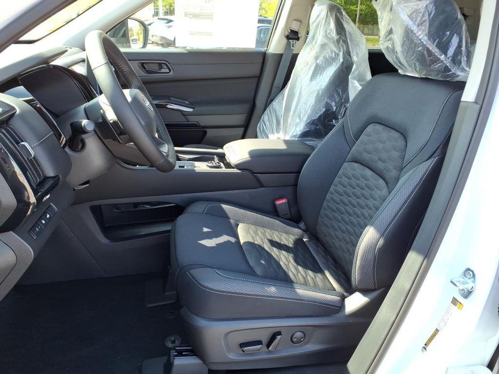 new 2026 Nissan Pathfinder car, priced at $42,288