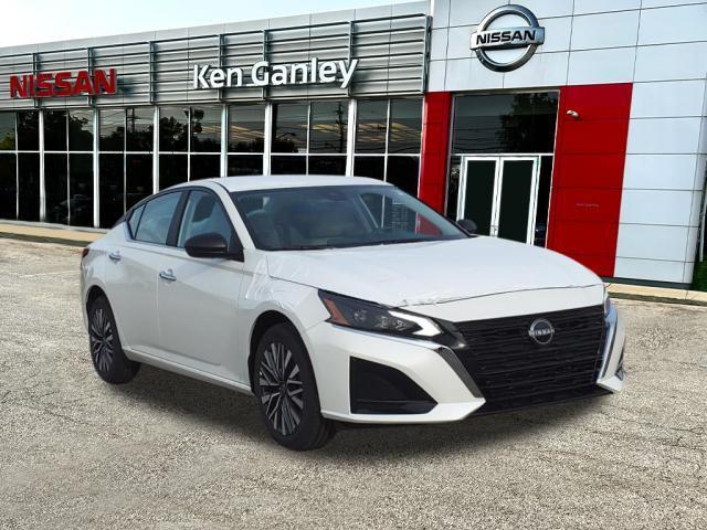 new 2025 Nissan Altima car, priced at $30,495