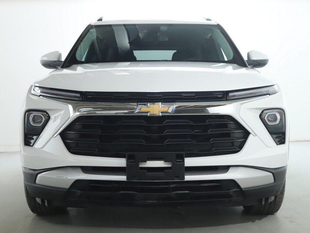used 2025 Chevrolet TrailBlazer car, priced at $20,989