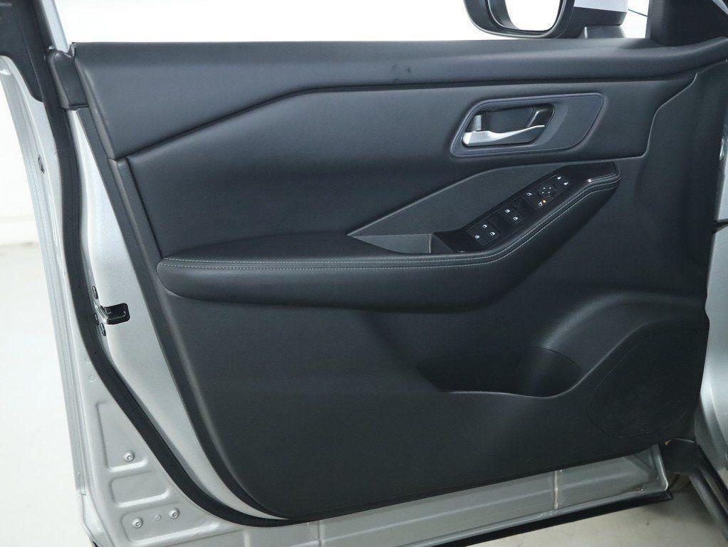 used 2025 Nissan Rogue car, priced at $22,814