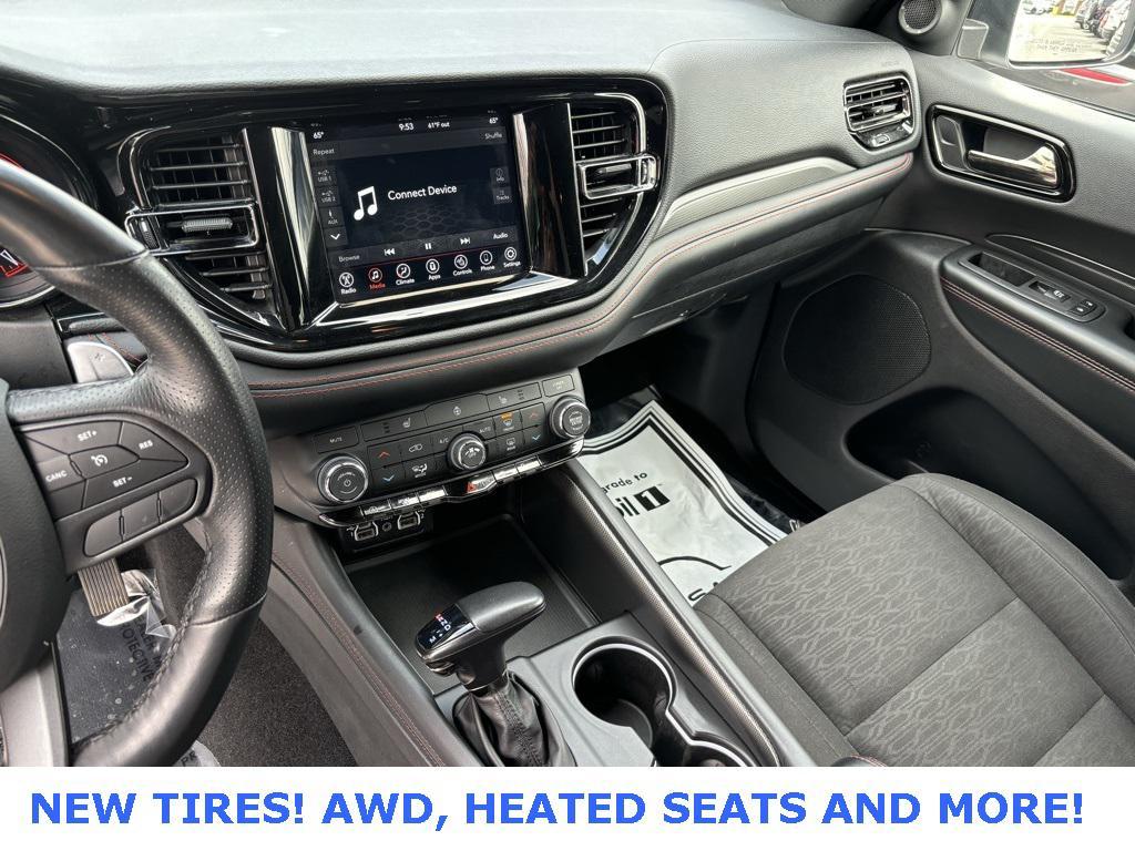 2023 White Knuckle Clearcoat Dodge Durango