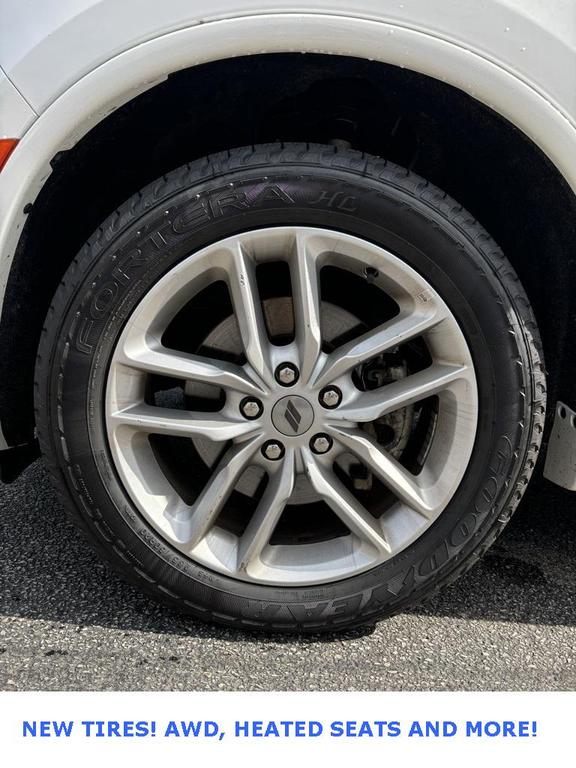 2023 White Knuckle Clearcoat Dodge Durango