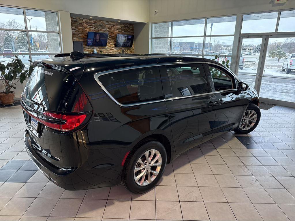 used 2024 Chrysler Pacifica car, priced at $36,993