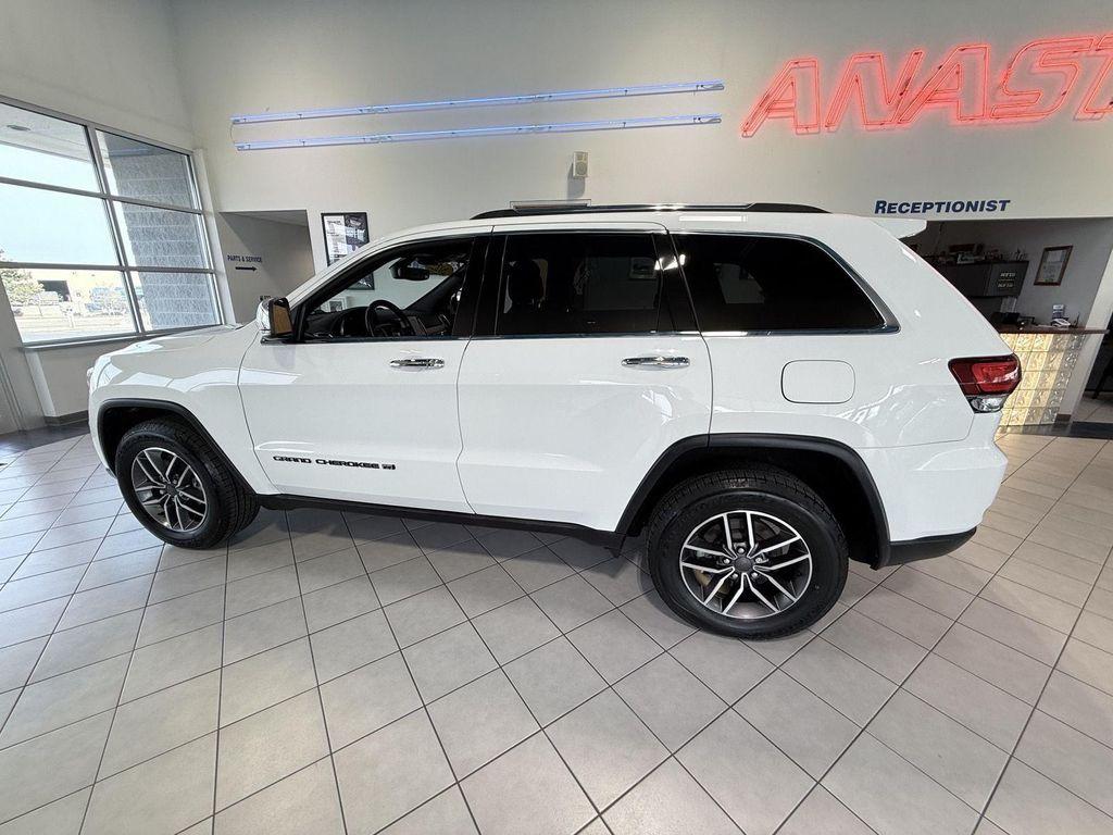 used 2022 Jeep Grand Cherokee car, priced at $28,990