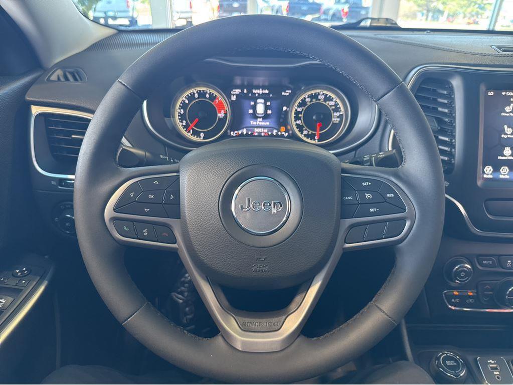 used 2022 Jeep Cherokee car, priced at $24,890
