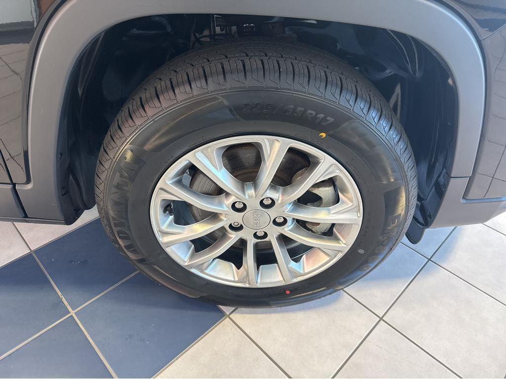 used 2022 Jeep Cherokee car, priced at $24,890
