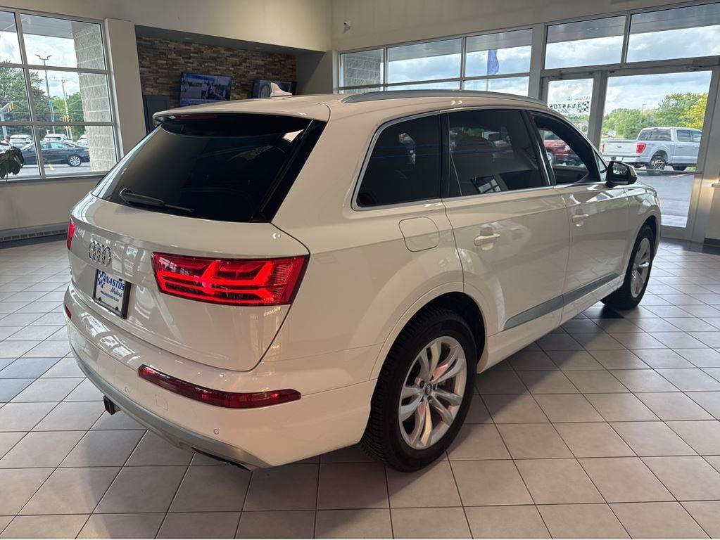 used 2019 Audi Q7 car, priced at $21,990