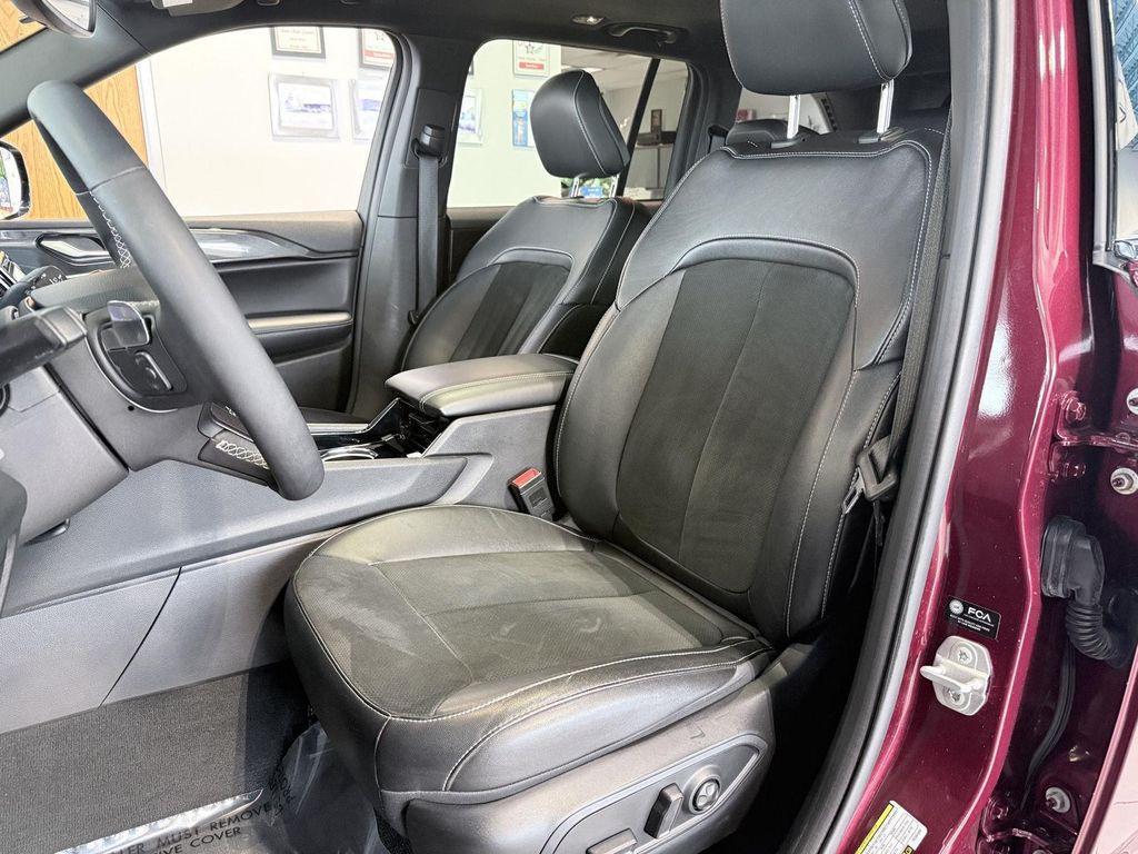 used 2023 Jeep Grand Cherokee car, priced at $33,990