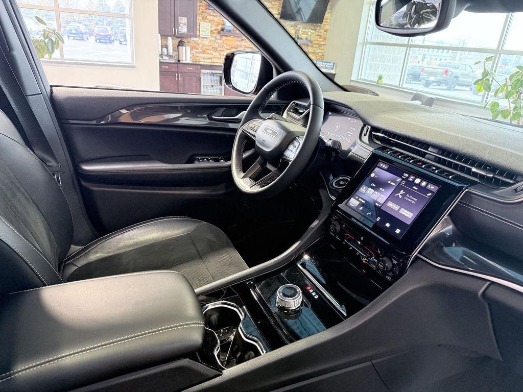 used 2023 Jeep Grand Cherokee car, priced at $33,990