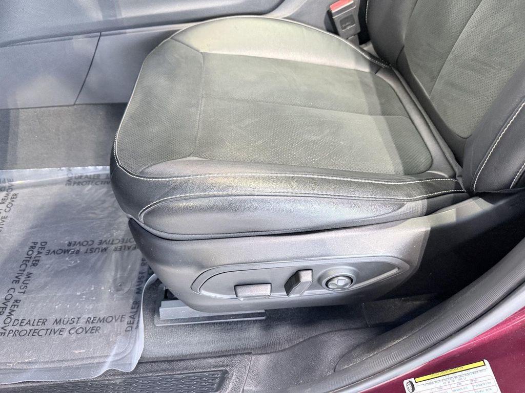 used 2023 Jeep Grand Cherokee car, priced at $33,990