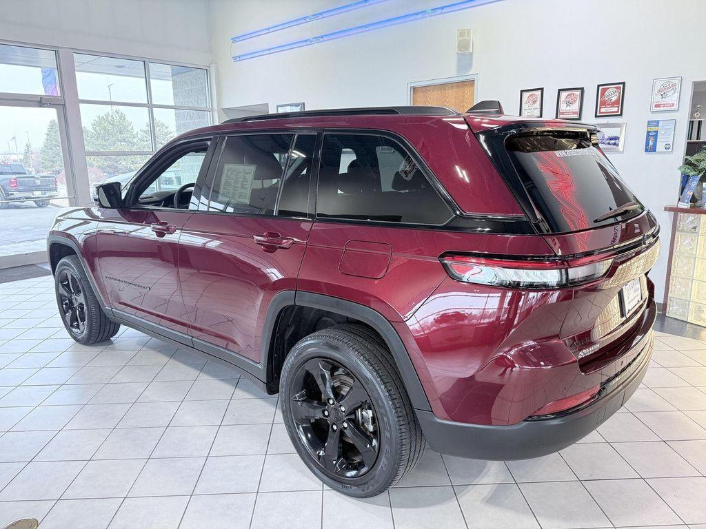 used 2023 Jeep Grand Cherokee car, priced at $33,990